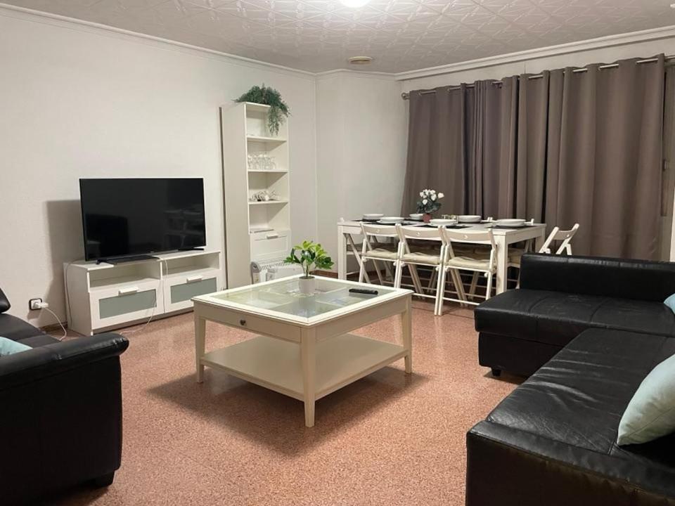 Piso Grande Amplio para grandes grupos 4 Dormitorios 2 baños, 4AC y WIFI Alicante Exterior foto