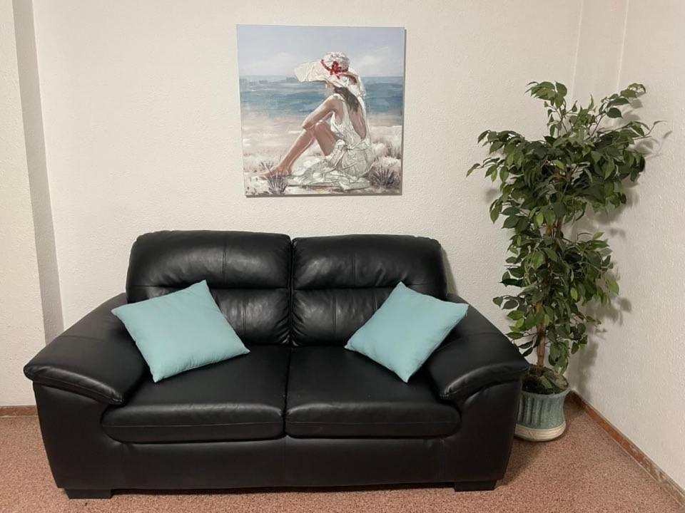 Piso Grande Amplio para grandes grupos 4 Dormitorios 2 baños, 4AC y WIFI Alicante Exterior foto