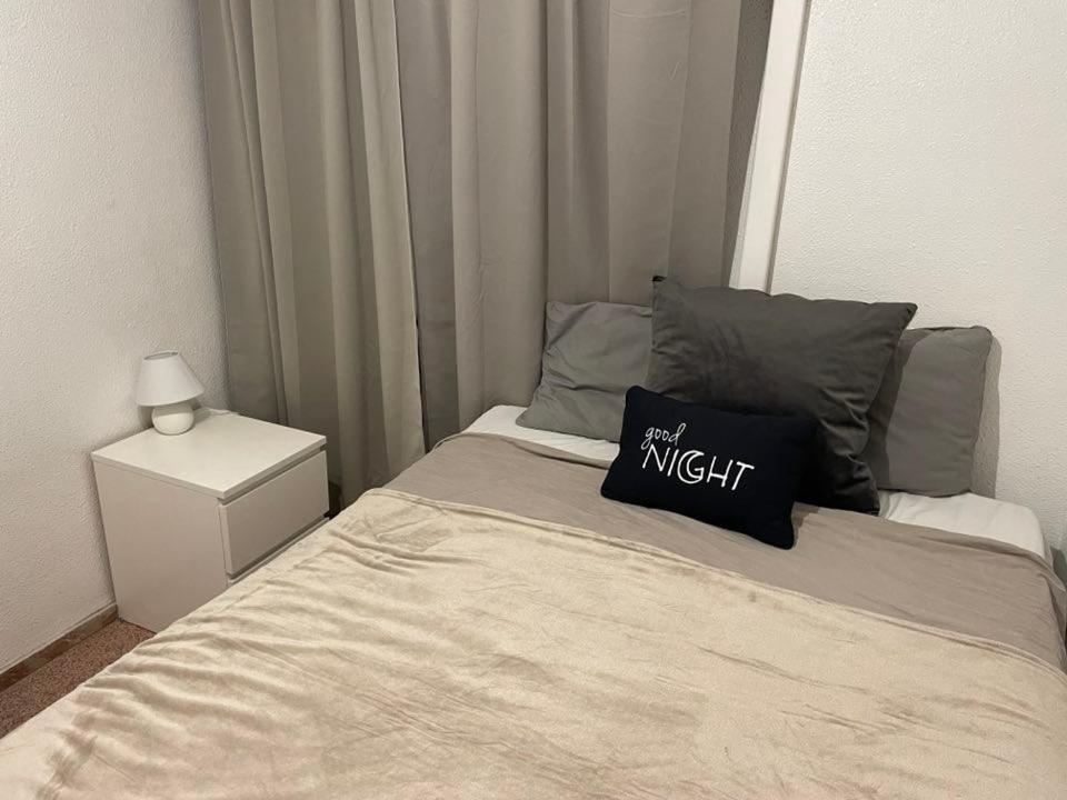 Piso Grande Amplio para grandes grupos 4 Dormitorios 2 baños, 4AC y WIFI Alicante Exterior foto