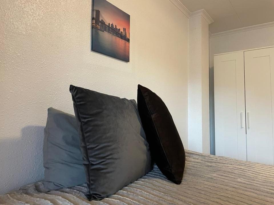 Piso Grande Amplio para grandes grupos 4 Dormitorios 2 baños, 4AC y WIFI Alicante Exterior foto