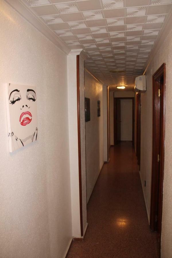 Piso Grande Amplio para grandes grupos 4 Dormitorios 2 baños, 4AC y WIFI Alicante Exterior foto